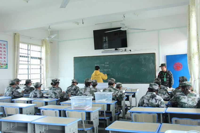 初中生很厌学怎么办？学会疏导初中生厌学心理(图2)