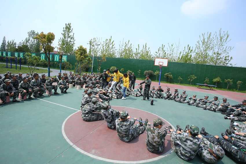 厌学逃课学生小文(图2)