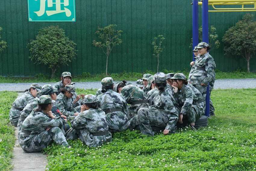 为什么孩子会有网瘾,因为你忙着赚钱去了(图2)