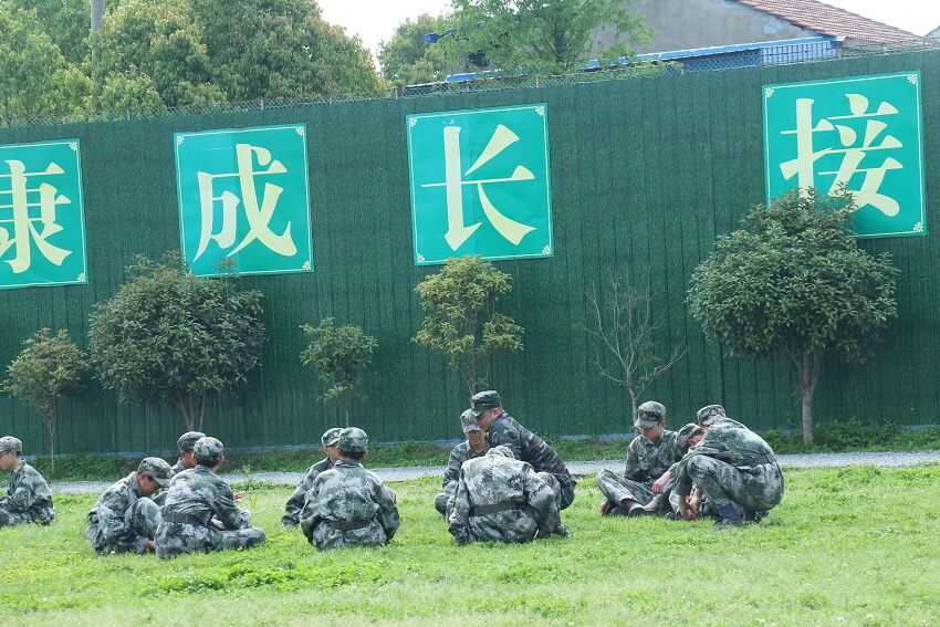 为什么儿童有网瘾？改变家庭教育的错误方式(图2)